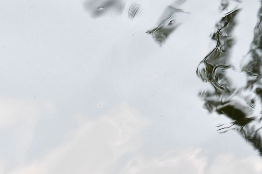 mit geschlossenen Augen